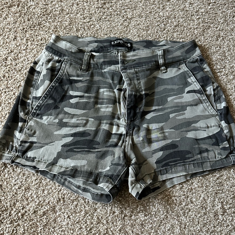 Express shorts